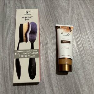 Bundle of IT Cosmetics Body Foundation Brush No. 28 and Vita Body Blur Makeup